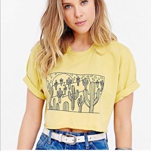 ❤️ UO BDG Cactus Cropped Tee